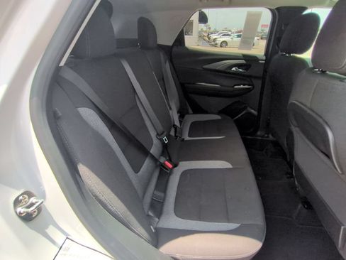 Used 2025 Chevrolet TrailBlazer LT AWD/4WD image 29