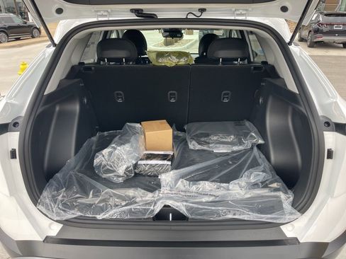 New 2026 Hyundai Kona SEL Premium image 12