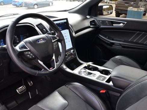 Used 2022 Ford Edge ST w/ Equipment Group 401A image 15