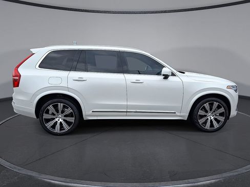 Used 2023 Volvo XC90 B6 Ultimate w/ Protection Package Premier AWD/4WD image 32