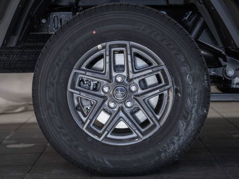 New 2026 Jeep Gladiator Sport image 17