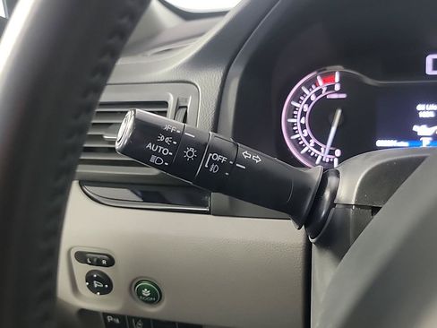 Certified 2017 Honda Pilot Touring image 32