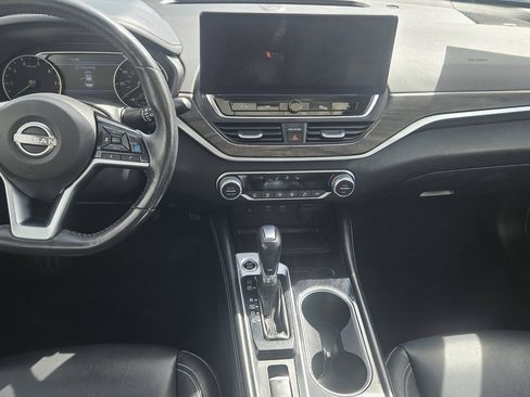 Used 2023 Nissan Altima 2.5 SL FWD image 9