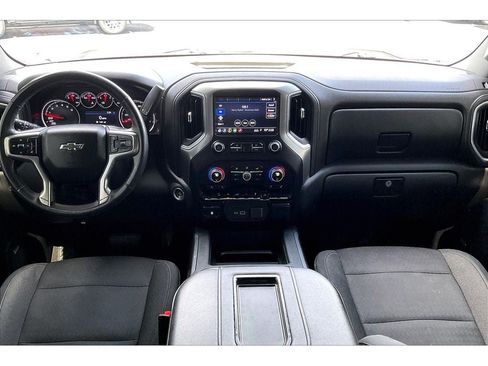 Used 2019 Chevrolet Silverado 1500 LT Trail Boss AWD/4WD image 17