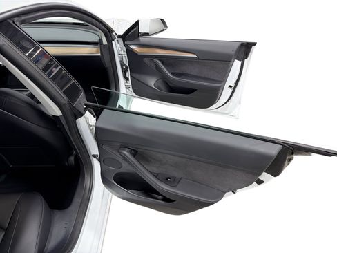 Certified 2023 Tesla Model 3 Standard Range RWD image 12