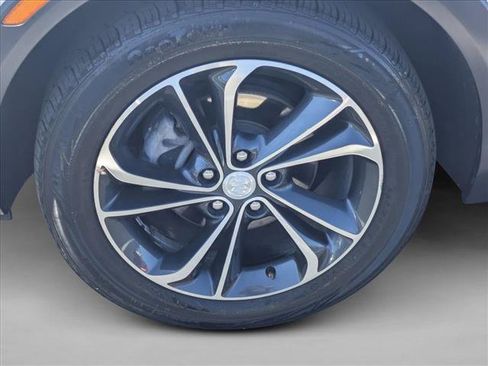 Used 2020 Buick Encore GX Essence w/ Advanced Technology Package FWD image 22