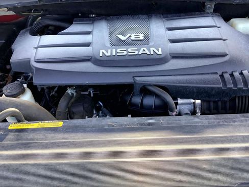 Used 2017 Nissan Titan SV RWD image 33
