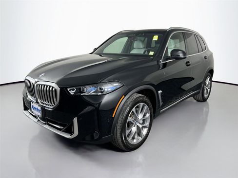 Certified 2025 BMW X5 xDrive40i image 2