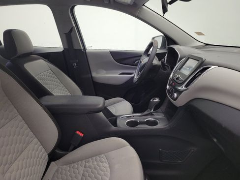 Used 2018 Chevrolet Equinox LS FWD image 21