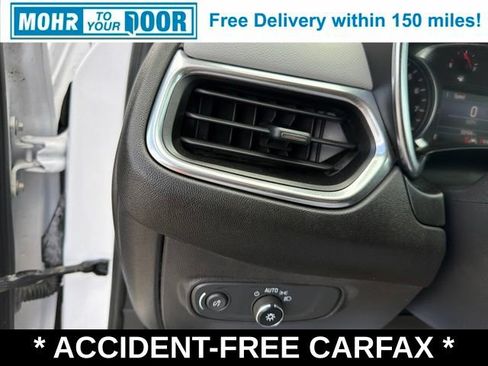 Used 2022 Chevrolet Equinox LT AWD/4WD image 16