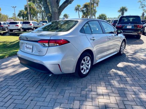 Used 2025 Toyota Corolla LE image 5