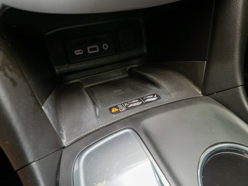 Used 2020 Chevrolet Equinox Premier image 21