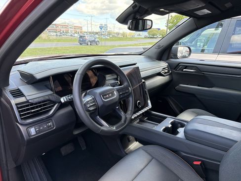 Used 2025 GMC Acadia AT4 AWD/4WD image 9