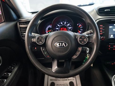 Used 2019 Kia Soul + image 26