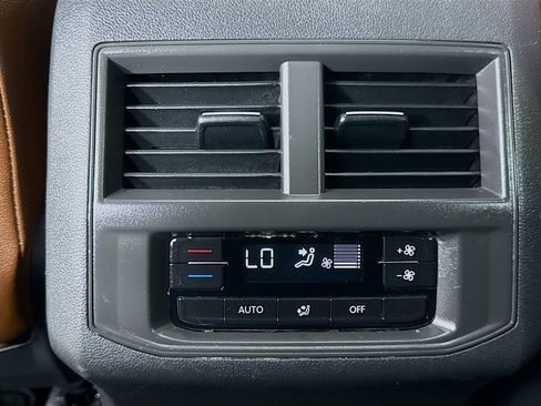 Used 2023 Volkswagen Atlas SEL R-Line image 26