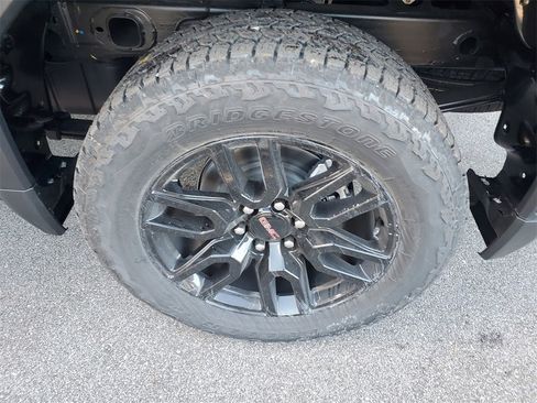 New 2026 GMC Sierra 1500 Elevation image 31