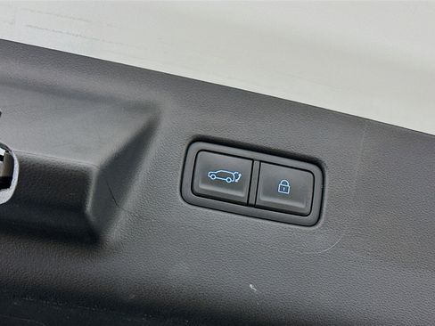 Used 2025 Hyundai Santa Fe SEL AWD/4WD image 32