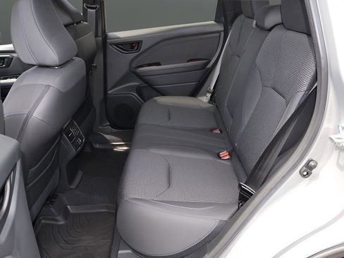 Certified 2025 Subaru Forester Premium w/ Convenience Package #1 AWD/4WD image 13