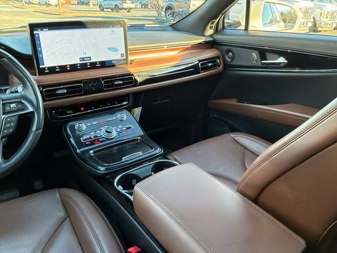 Certified 2023 Lincoln Nautilus Reserve image 31