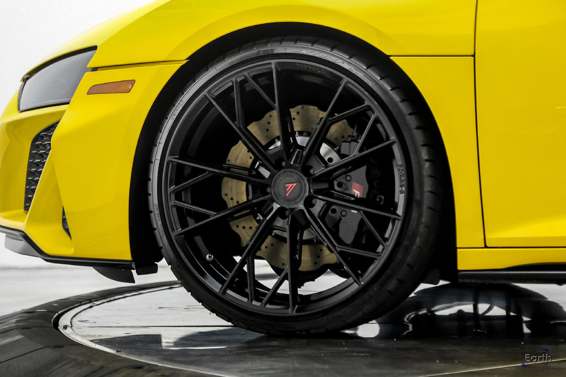 Used 2021 Audi R8 V10 w/ Premium Package RWD image 97