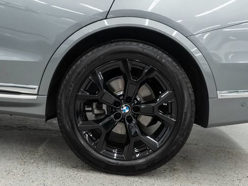 Used 2026 BMW X7 xDrive40i AWD/4WD image 35
