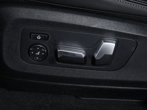 New 2026 BMW X5 xDrive40i w/ M Sport Package image 28