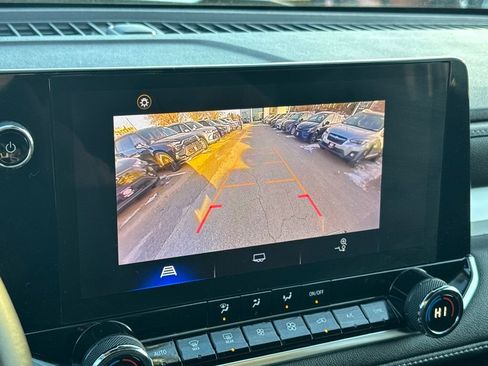 Used 2023 Chevrolet Colorado LT w/ LT Convenience Package image 22