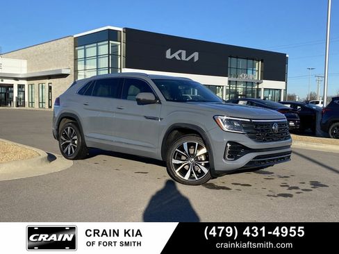 Used 2024 Volkswagen Atlas Cross Sport SEL Premium R-Line image 1