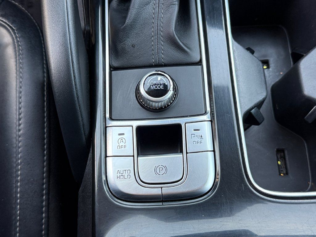 Used 2020 Kia Telluride LX FWD image 19