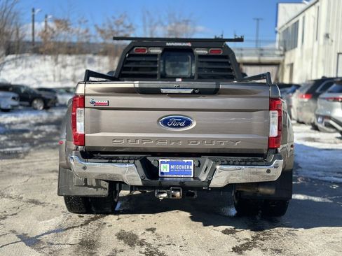 Used 2019 Ford F350 Lariat image 5