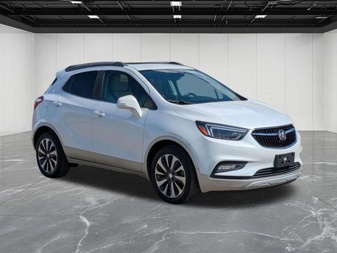 Used 2018 Buick Encore Essence FWD image 7