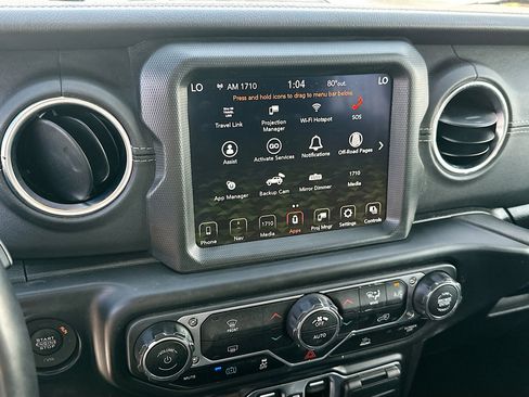 Used 2022 Jeep Wrangler Unlimited Sahara image 13