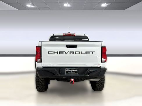 Used 2024 Chevrolet Colorado ZR2 w/ ZR2 Convenience Package III AWD/4WD image 10
