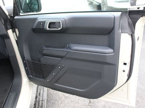 New 2025 Ford Bronco Outer Banks image 13