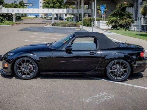 Used 2014 MAZDA MX-5 Miata Club image 12