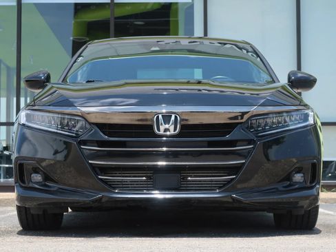 Used 2022 Honda Accord Sport image 3