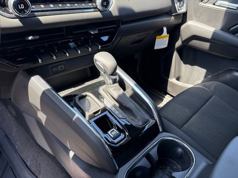 New 2026 GMC Canyon Elevation w/ Convenience Package image 13