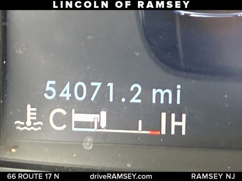 Used 2023 Lincoln Corsair AWD image 16