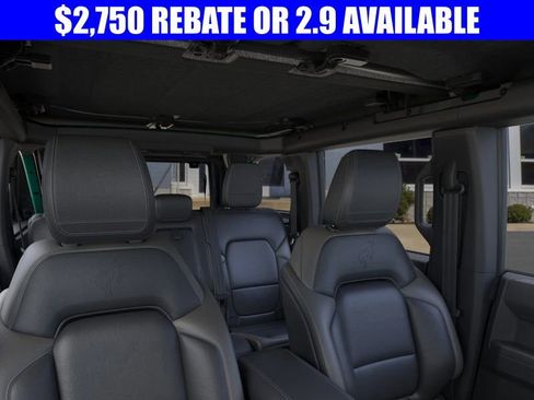 New 2025 Ford Bronco Outer Banks w/ Sasquatch Package image 12