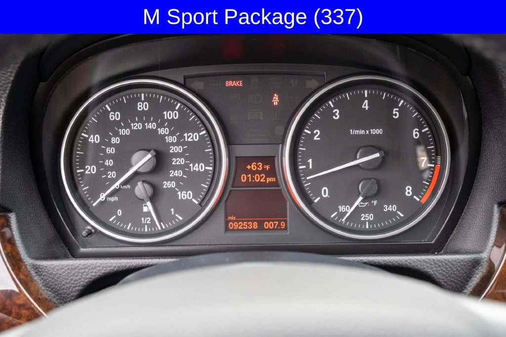Used 2013 BMW 335i Coupe w/ M Sport Pkg RWD image 4