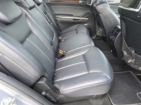Used 2010 Mercedes-Benz GL 450 4MATIC image 19