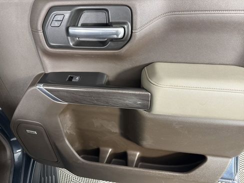 Used 2019 Chevrolet Silverado 1500 LTZ w/ LTZ Premium Package image 39