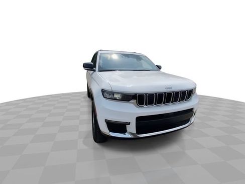 Used 2022 Jeep Grand Cherokee L Limited AWD/4WD image 4