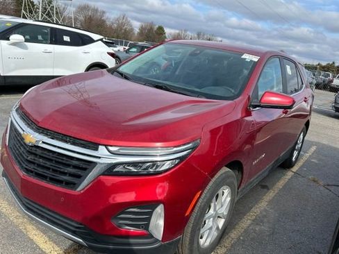 Used 2024 Chevrolet Equinox LT w/ LPO, Floor Liner Package image 6