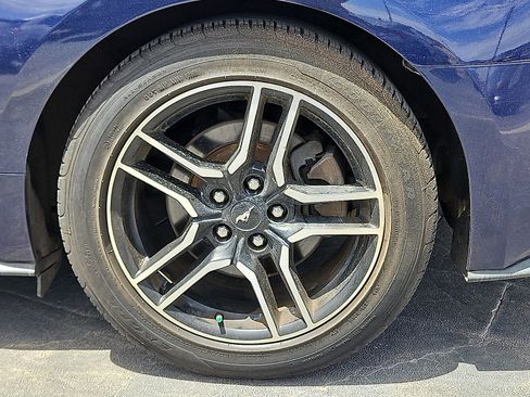 Used 2020 Ford Mustang Premium image 5