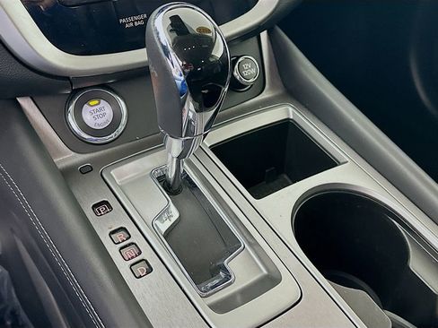 Used 2022 Nissan Murano SV image 23