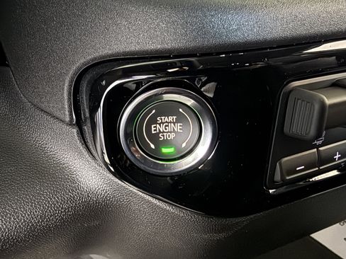 New 2026 GMC Sierra 3500 SLE image 28