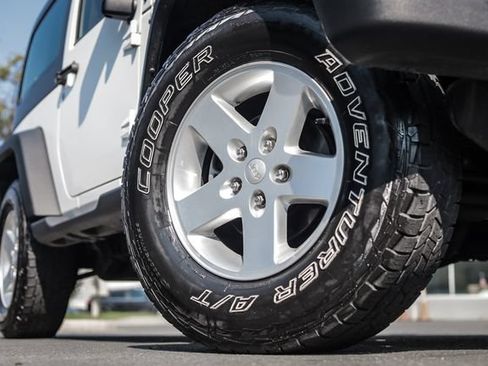 Used 2015 Jeep Wrangler Sport w/ Quick Order Package 24S AWD/4WD image 16