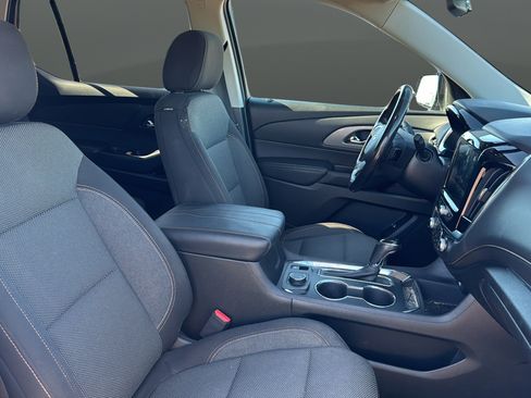 Used 2018 Chevrolet Traverse LT AWD/4WD image 23