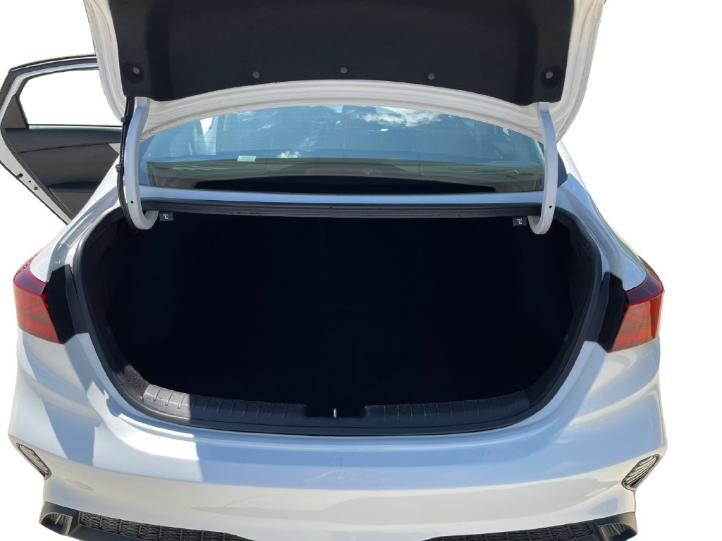 Used 2024 Kia Forte LXS FWD image 25